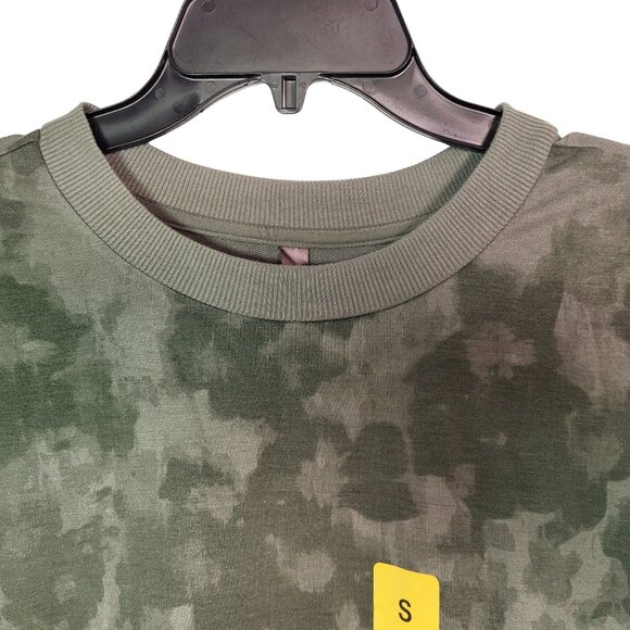 Mondetta Women's Camouflage Print Crewneck Long Sleeve Sweatshirt Green Olive S - Picture 3 of 10